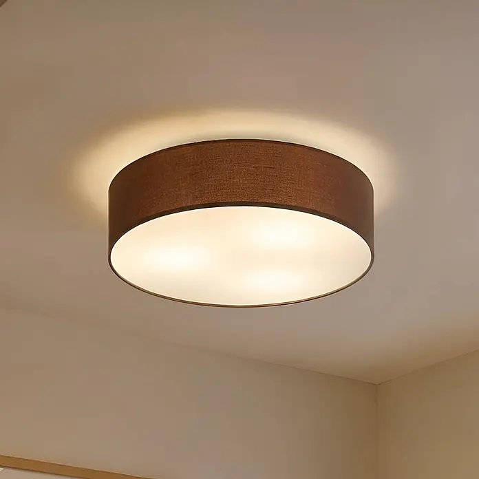 Lindby Deckenleuchte Sebatin - braun / rost, E27 - Runde Deckenleuchte aus braunem Stoff, warmes Licht nach oben und unten abgebend, bündig montiert.