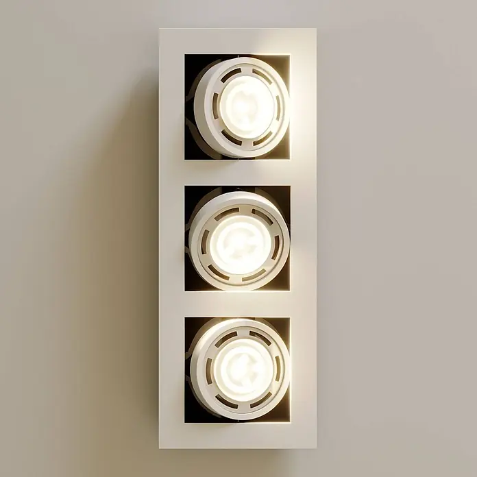 Arcchio Deckenleuchte Ronka - weiß / opal, weiß / opal, GU10 - Vertikale weiße Platte mit drei eingebauten, runden LED-Strahlern, die warmes Licht abgeben.