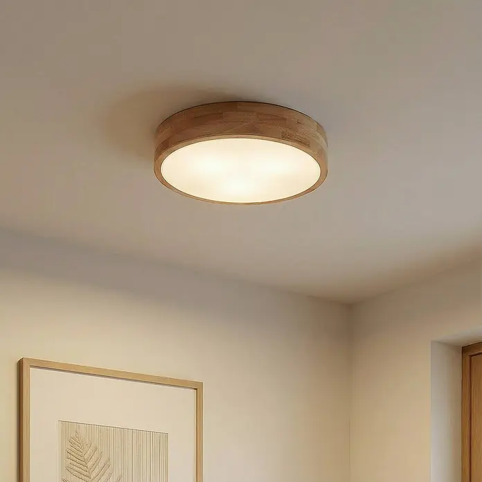 Lindby Deckenleuchte Tanju - Holz hell, E27 - Runde Deckenleuchte mit Holzrahmen und weißem Diffusor, spendet warmes Licht im Raum.