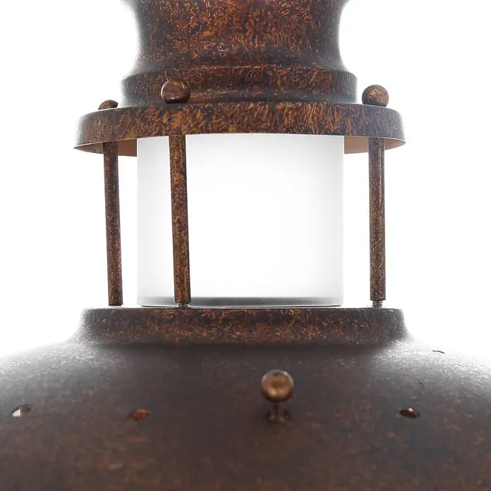 Lindby Deckenleuchte Louisanne - L x B x H: 35 x 35 x 34,5 cm, braun / rost, braun / rost, E27 - Nahaufnahme einer Laternenleuchte aus patinierter Bronze mit zylindrischem Milchglasdiffusor.