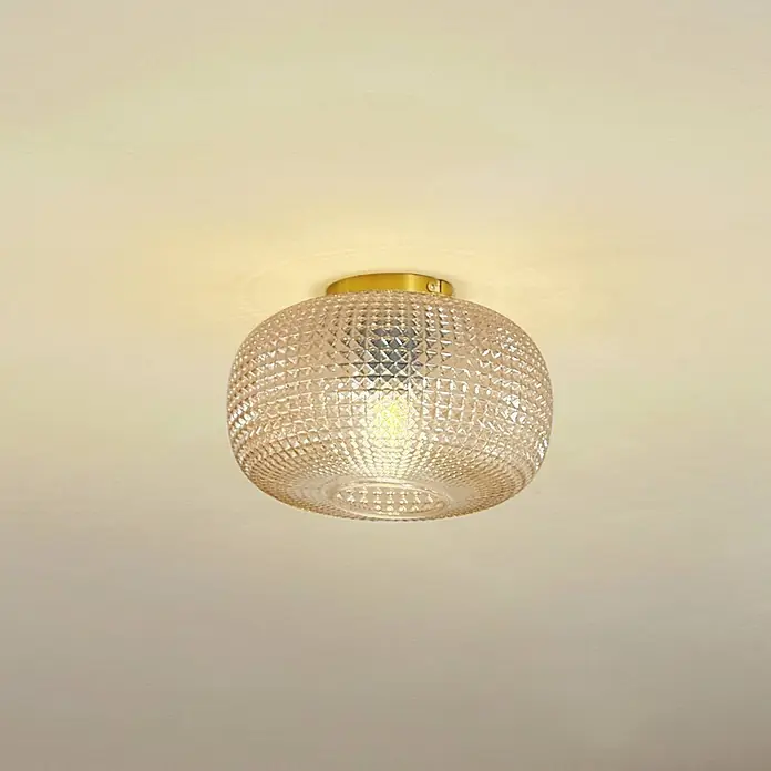 Lindby Deckenleuchte Hildur - creme / amber, E27 - Rosegoldfarbene Deckenleuchte mit gemustertem Glasschirm und Messingsockel.