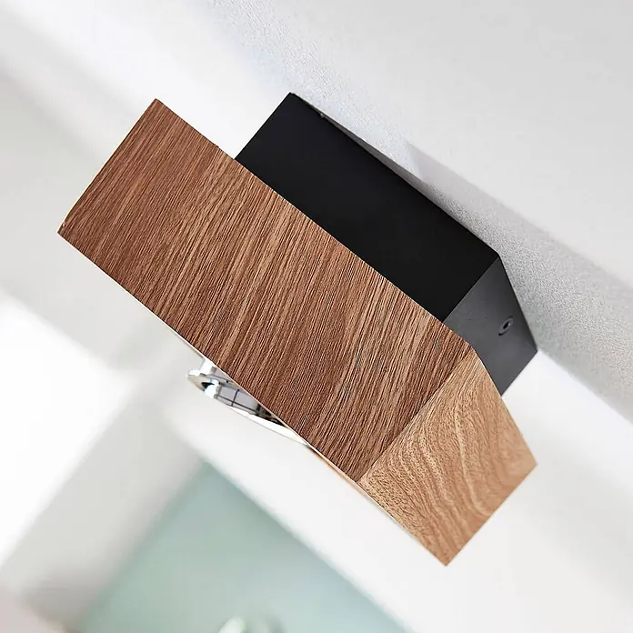 Arcchio Deckenstrahler Vince - Holz hell, Holz hell, GU10 - Moderne rechteckige Wand- oder Deckenleuchte mit schwarzem Sockel und hellem Holzgehäuse, mit internen Chromakzenten.