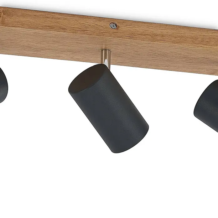 Lindby Deckenstrahler Maniva - Holz hell, schwarz, GU10 - Hölzerne Deckenleiste mit mattschwarzen zylindrischen Strahlern.