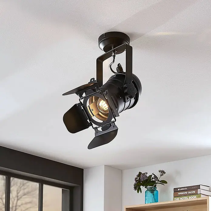 Lindby Deckenstrahler Tilen - schwarz, schwarz, E27 - Industrieller Deckenstrahler aus schwarzem Metall mit Lichtklappen.