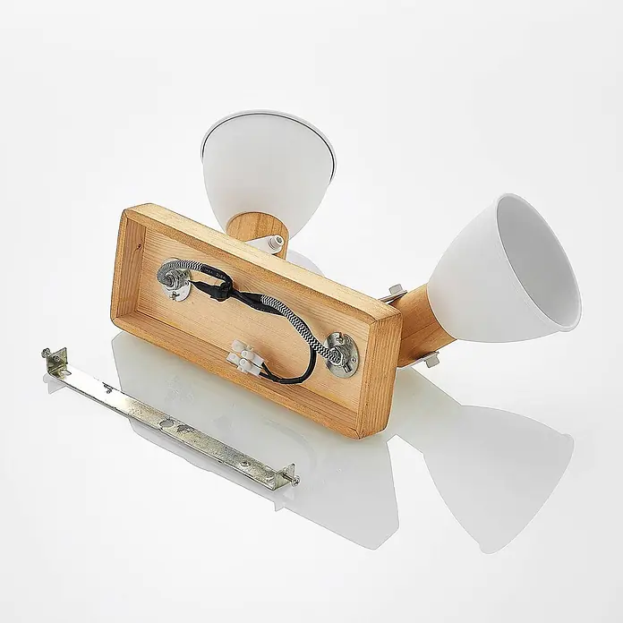 Lindby Deckenstrahler Merela - L x B x H: 28 x 11,5 x 23 cm, Holz hell, E14 - Zweiflammige Deckenleuchte mit Holzbasis, weißen konischen Köpfen und sichtbarer Verdrahtung, inklusive Metallhalterung.