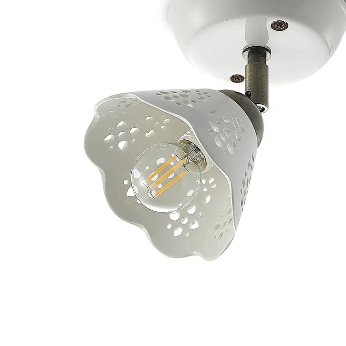 Lindby Deckenstrahler Efgenia - L x B x H: 18 x 13 x 16,5 cm, weiß / opal, weiß / opal, E14 - Weißer Deckenstrahler aus Keramik mit gewelltem, durchbrochenem Schirm und sichtbarer Glühbirne.