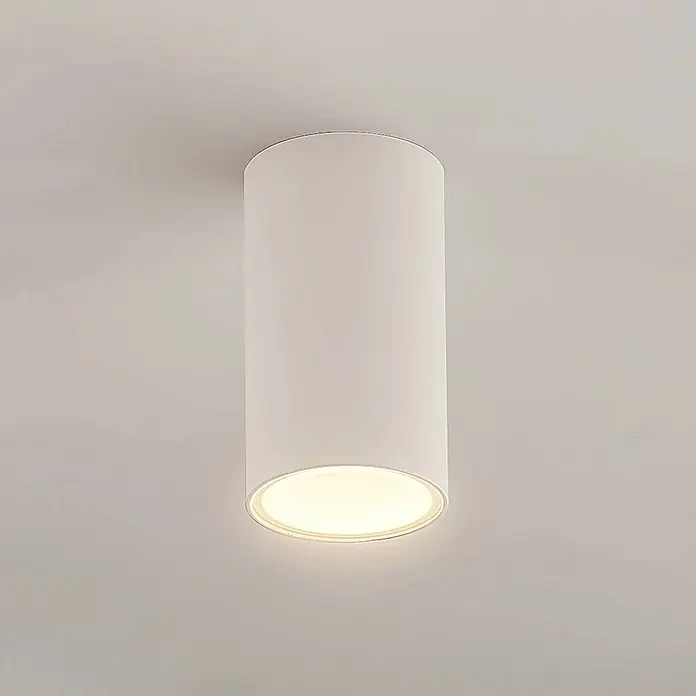 Arcchio Deckenstrahler Olivir - weiß / opal, weiß / opal, GU10 - Weiße zylindrische Deckenleuchte zur Aufputzmontage, die warmes Licht nach unten abgibt.
