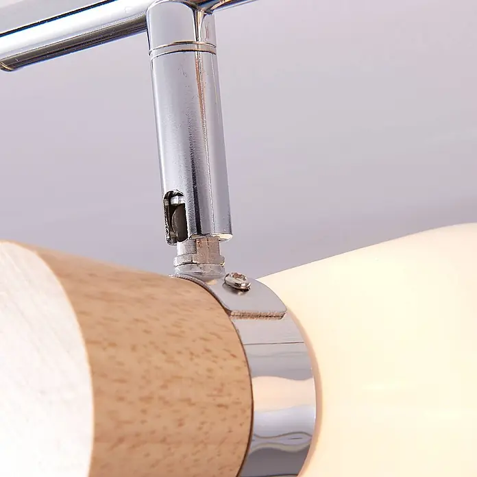 Lindby Deckenstrahler Vivica - Holz hell, E14 - Moderne Leuchte: Chrom-Metallarm, Holzsockel und beleuchteter Diffusor.