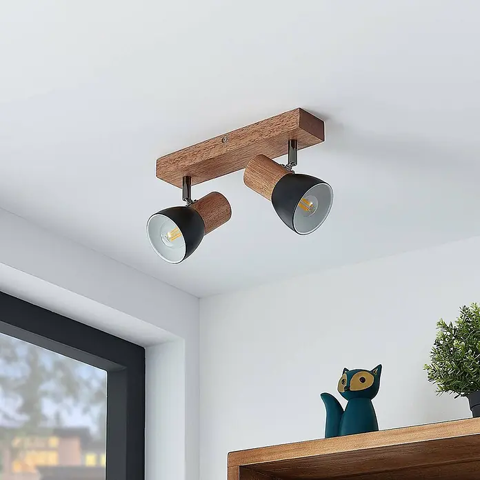 Lindby Deckenstrahler Tonja - L x B x H: 32,2 x 8 x 14,5 cm, Holz hell, E14 - Deckenstrahler aus Holz mit zwei verstellbaren Leuchten in Schwarz und Naturholz.