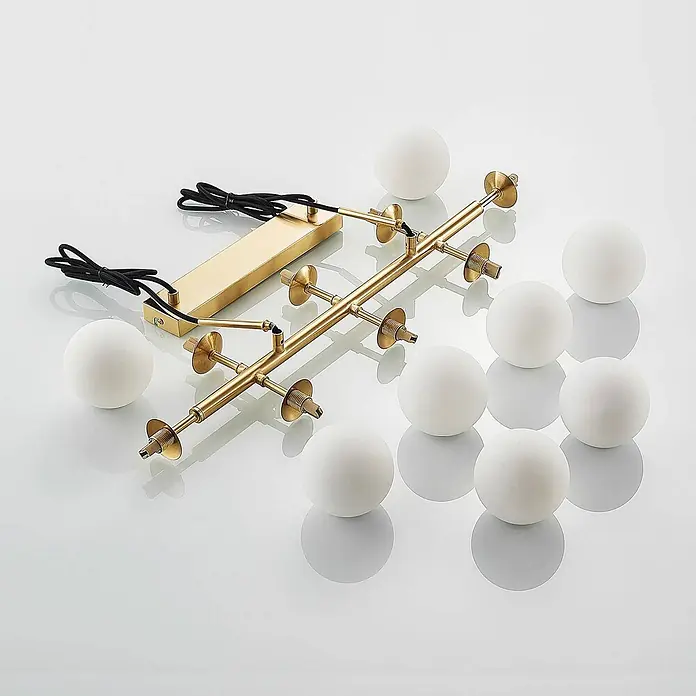 Lindby Pendelleuchte Kiamo - L x B x H: 82,5 x 32,5 x 10 cm, weiß / opal, messing matt, opalweiß, G9 - Goldfarbene modulare Kronleuchterbasis mit acht weißen kugelförmigen Diffusoren.