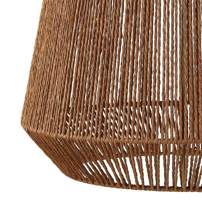 Lindby Pendelleuchte Otso - L x B x H: 40 x 40 x 40 cm, Holz hell, holz hell, E27 - Nahaufnahme eines braunen geflochtenen Papier-Lampenschirms oder einer Pendelleuchte, zeigt die texturierte, konische Form.