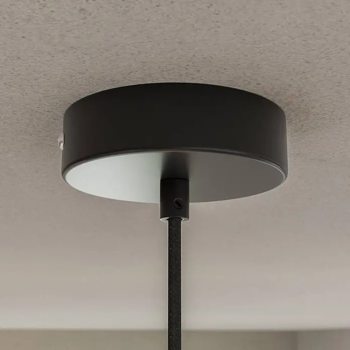 Envostar Pendelleuchte Clay - L x B x H: 40 x 40 x 150 cm, Holz hell, Schwarz, holz hell, E27 - Schwarze Deckenrosette mit geflochtenem Textilkabel an strukturierter Decke.