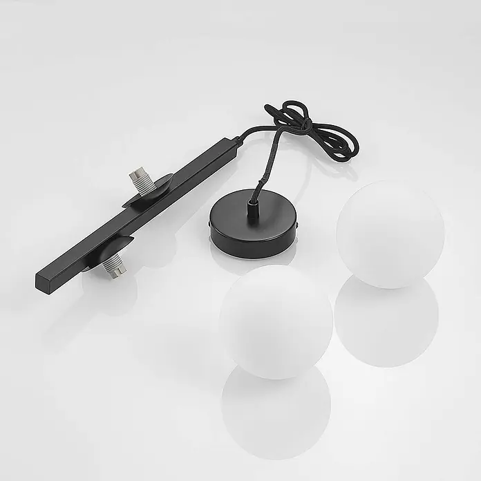 Lucande Pendelleuchte Emarin - L x B x H: 25 x 12 x 36,5 cm, Schwarz, opalweiß, G9 - Bestandteile einer modernen Pendelleuchte: schwarze Metallstange, Baldachin, Kabel und zwei weiße Kugelschirme.