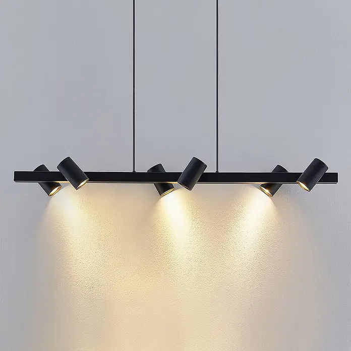 Lindby Pendelleuchte Savoli - L x B x H: 116 x 20,1 x 10,5 cm, schwarz, Schwarz, GU10 - Schwarze lineare Pendelleuchte mit sechs verstellbaren Strahlern.