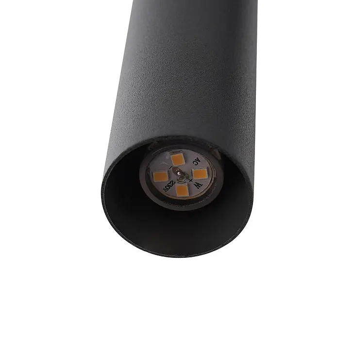 Lucande Pendelleuchte Lumavia - L x B x H: 93 x 53 x 30 cm, schwarz, Schwarz, rauchgrau, G9 - Nahaufnahme einer schwarzen, zylindrischen Leuchte mit Textur, die eine LED-Lichtquelle zeigt.