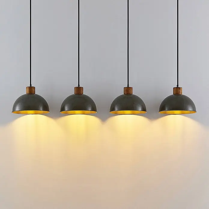 Lindby Pendelleuchte Durbis - L x B x H: 116 x 25 x 180 cm, schwarz, Holz natur, dunkelgrau, E27 - Vier dunkelgraue Pendelleuchten mit goldenen Innenseiten und Holzdetails, hängen und spenden warmes Licht.