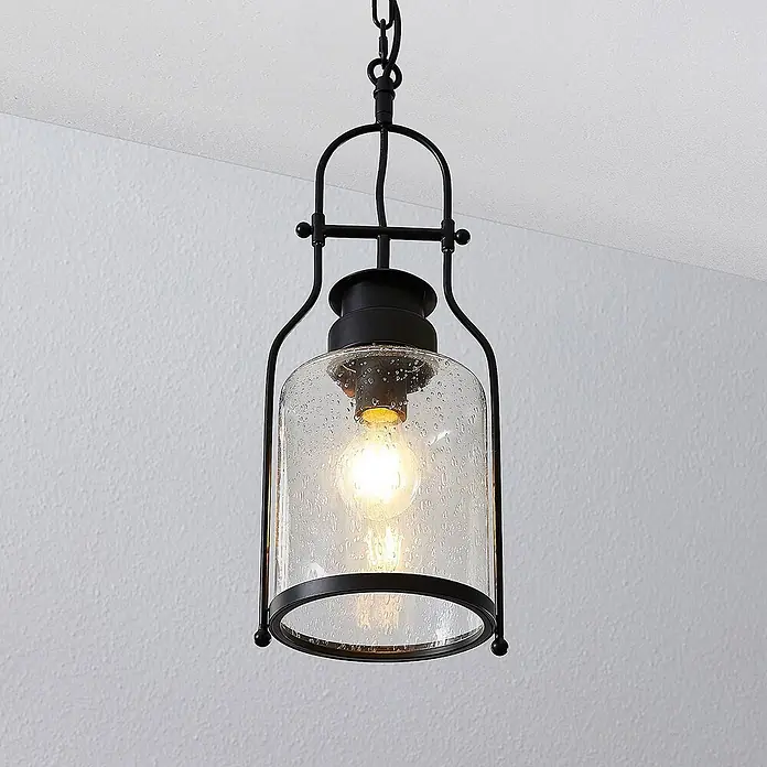 Lindby Pendelleuchte Rozalie - L x B x H: 18 x 18 x 21 cm, Schwarz matt, klar, E27 - Schwarze Metall-Pendelleuchte mit strukturiertem Glas und leuchtender Vintage-Glühbirne.