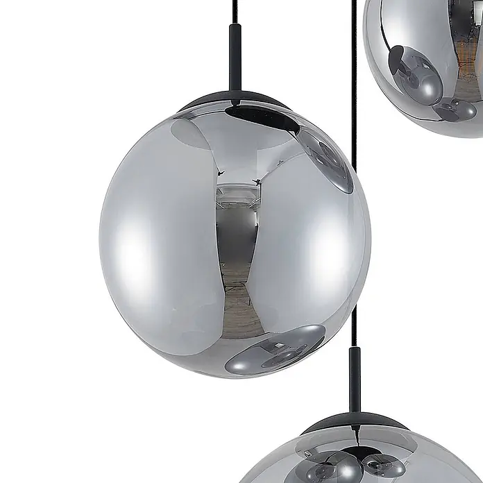 Lindby Pendelleuchte Teeja - L x B x H: 51,5 x 51,5 x 30 cm, alu / grau / zink, rauchgrau, Schwarz, E27 - Drei Pendelleuchten mit rauchfarbenen, verspiegelten Glaskugelschirmen und schwarzer Aufhängung.