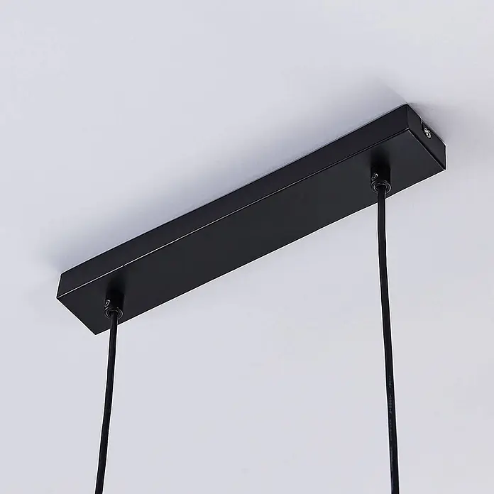 Lindby Pendelleuchte Emily - L x B x H: 72 x 20 x 20 cm, schwarz, Schwarz matt, E27 - Schwarze, rechteckige Deckenplatte aus Metall mit zwei Pendelleuchtenkabeln.