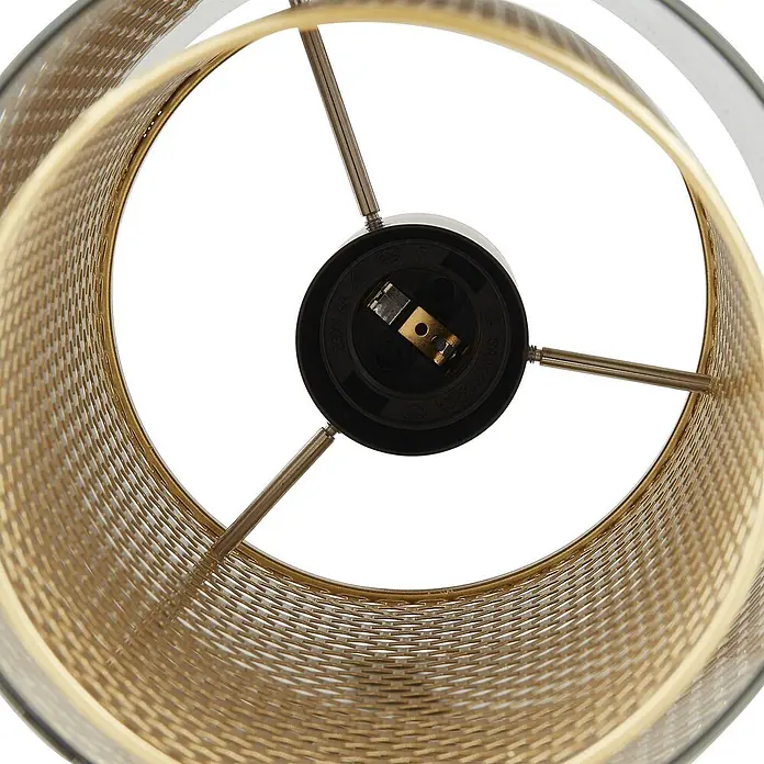 Lucande Pendelleuchte Sterzy - L x B x H: 15 x 15 x 20,5 cm, alu / grau / zink, anthrazit, gold, E27 - Innenansicht eines goldfarbenen, geflochtenen Metall-Lampenschirms mit schwarzer Glühbirnenfassung, gehalten von drei Metallstangen.