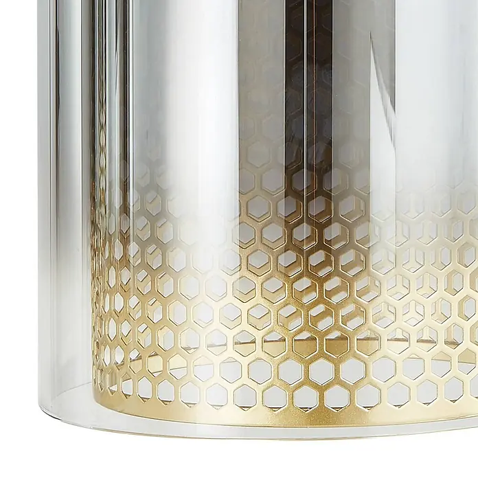 Lucande Pendelleuchte Sterzy - L x B x H: 15 x 15 x 20,5 cm, alu / grau / zink, anthrazit, gold, E27 - Durchsichtiger zylindrischer Glasbehälter mit einem inneren goldenen Wabenmuster, das nach oben hin ausläuft.