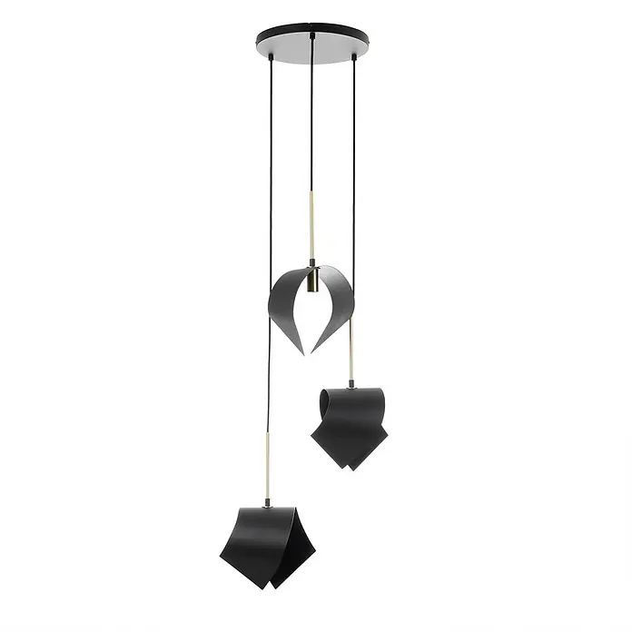 Lucande Pendelleuchte Mikolay - L x B x H: 51 x 51 x 150 cm, schwarz, sandSchwarz, E14 - Dreiflammige Pendelleuchte aus schwarzem Metall mit abstrakten, gefalteten Schirmen und goldenen Akzenten, aufgehängt an einer runden Deckenplatte.