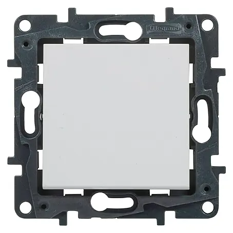 Legrand Niloé Step Cruzamiento