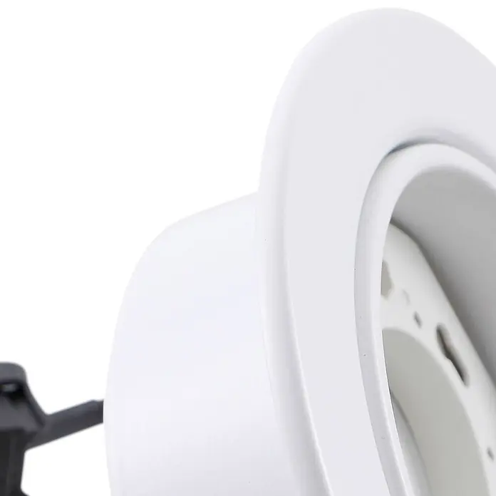 Lindby Einbauleuchte Jyla - weiß / opal - Weißes, gekrümmtes Gehäuse eines Strahlers oder Sensors mit dunkler Montagehalterung.