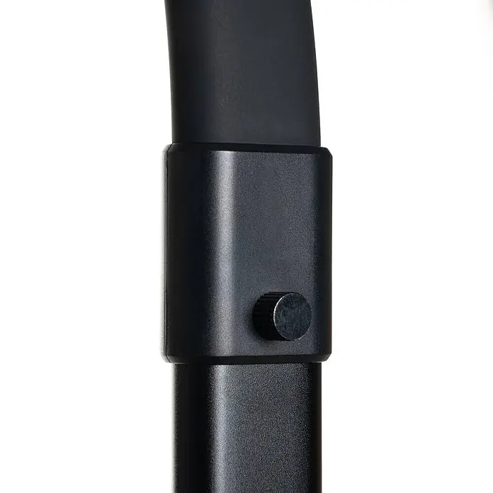 Lindby Klemmleuchte Nilay - L x B x H: 80 x 4 x 97,5 cm, Farbe Gehäuse: schwarz - Schwarze, texturierte, verstellbare Stangenklemme mit Rändelknauf zur Höhenverstellung.