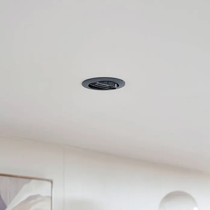 Prios Einbauleuchte Fibur - Ø x H: 8,2 x 2,8 cm, alu / grau / zink - Dunkelgraue, in die Decke eingelassene LED-Deckenleuchte mit verstellbarem Spot.