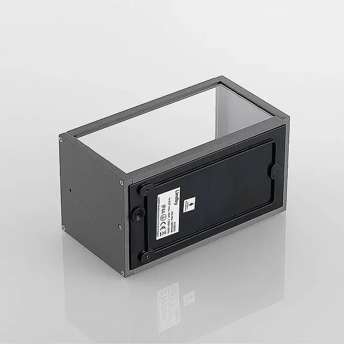 Lindby Außenwandleuchte Filimon - 12 x 12 x 22 cm, schwarz, schwarz, IP44 - Rechteckige dunkelgraue Außenwandleuchte mit transparenter Glasabdeckung und sichtbarer Montageplatte.