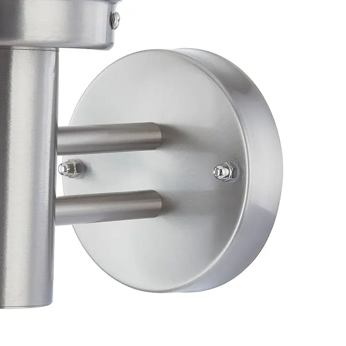 Lindby Außenwandleuchte Nada - alu / grau / zink, IP44 - Gebürstetes Metall-Leuchtenbauteil mit zylindrischen Armen und Sechskantmuttern.