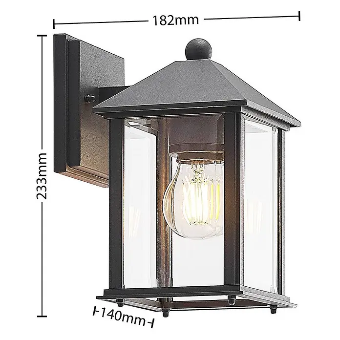 Lindby Außenwandleuchte Giavanna - 18,2 x 14 x 23,3 cm, schwarz, schwarz, IP43 - Dunkle Metall-Außenwandleuchte im Laternenstil mit Klarglas und sichtbarer Filamentlampe, Maße sichtbar.