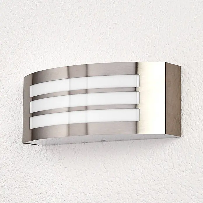 Lindby Außenwandleuchte Raja - 9 x 25 x 10 cm, alu / grau / zink, klar / transparent, IP44 - Gebogene Wandleuchte aus gebürstetem Metall mit drei horizontalen weißen Lichtpaneelen.