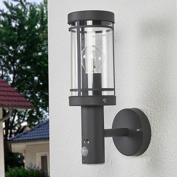 Lindby Außenwandleuchte Djori - alu / grau / zink, IP44 - Dunkelgraue Außenwandleuchte mit Klarglas und Bewegungsmelder.