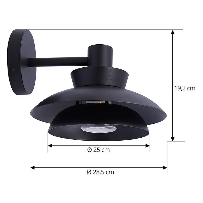 Lucande Außenwandleuchte Thais - schwarz, IP44 - Schwarze Wandleuchte aus Metall mit geschichtetem, konischem Design, Maße angezeigt.