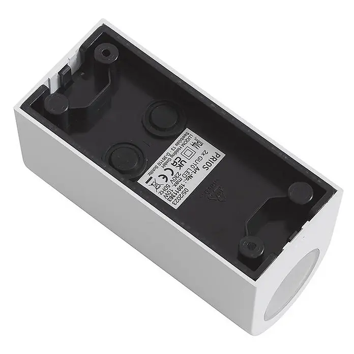 Prios Außenwandleuchte Irfan - weiß / opal, IP44 - Weiße, rechteckige PRIOS LED-Außenwandleuchte, Rückansicht, mit schwarzer Montageplatte und Typenschild (2x GU10 LED, IP44).