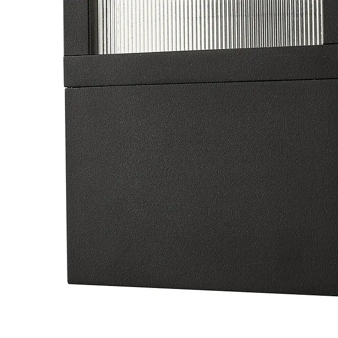 Lucande Außenwandleuchte Klemens - schwarz, schwarz, IP54 - Dunkelgraue, texturierte Außenleuchte mit geripptem, transluzentem Diffusor.