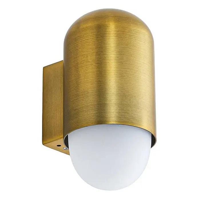 Lindby Außenwandleuchte Pilva - bronze / altmessing, weiß / opal, IP44 - Gebürstete Messing-Wandleuchte mit mattiertem, gewölbtem Glasdiffusor.