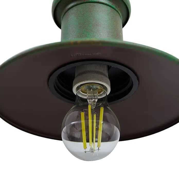 Lindby Wandlampe außen Laterne rustikal grün, Wandleuchte aussen IP44 -  - Eine verwitterte grüne Leuchte mit braunem Schirm und E27 LED-Glühbirne, max. 15W.