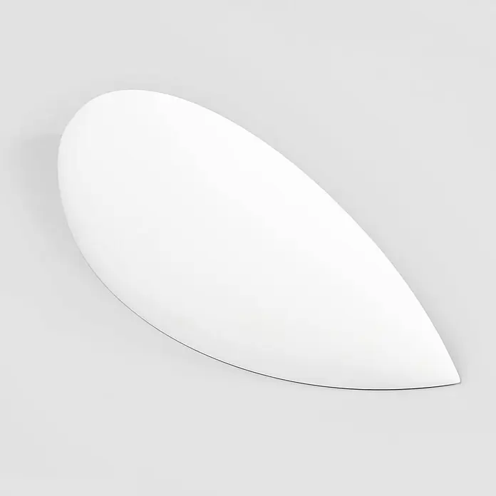 Lindby Wandleuchte Guilia - weiß / opal, weiß / opal, E27 - Weiße, längliche ovale Wandskulptur.