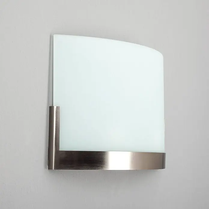 Lindby Wandleuchte Karla - L x B x H: 7,5 x 33 x 22 cm, alu / grau / zink, weiß / opal, E27 - Moderne Wandleuchte mit gewölbtem Milchglasschirm und gebürstetem Metallrahmen.