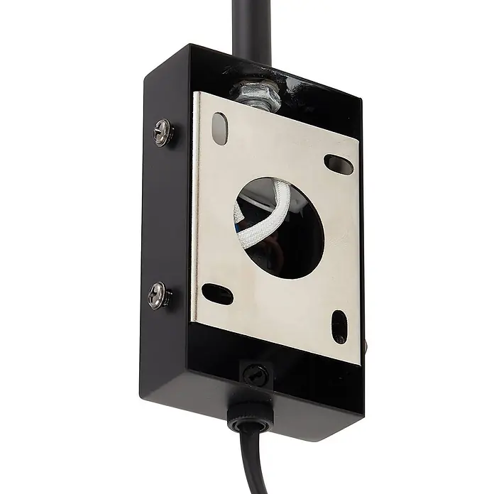 Lindby Wandleuchte Adrik - L x B x H: 48 x 23,5 x 23 cm, schwarz, schwarz, E27 - Schwarzer rechteckiger Elektroanschlusskasten mit Metall-Montageplatte, die interne Verkabelung und ein Zugentlastungskabel zeigt.