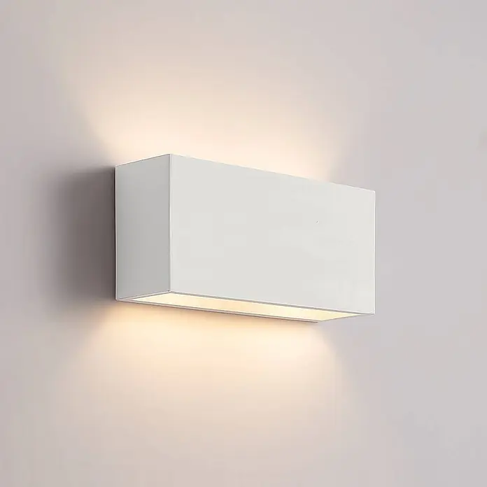 Lindby Wandleuchte Mavora - L x B x H: 7 x 25 x 12 cm, weiß / opal, G9 - Weiße rechteckige Wandleuchte, die warmes Licht nach oben und unten strahlt.