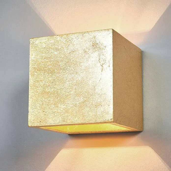 Lindby Wandleuchte Yade - L x B x H: 11,5 x 11,5 x 11,5 cm, messing / gold, G9 - Quadratische Wandleuchte in Blattgold-Optik, spendet warmes Auf- und Abwärtslicht.