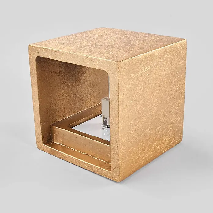 Lindby Wandleuchte Yade - L x B x H: 11,5 x 11,5 x 11,5 cm, messing / gold, G9 - Würfelförmige Leuchte in strukturiertem Gold mit freiliegender Glühbirnenfassung.