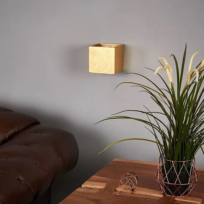 Lindby Wandleuchte Yade - L x B x H: 11,5 x 11,5 x 11,5 cm, messing / gold, G9 - Goldfarbene quadratische Wandleuchte.