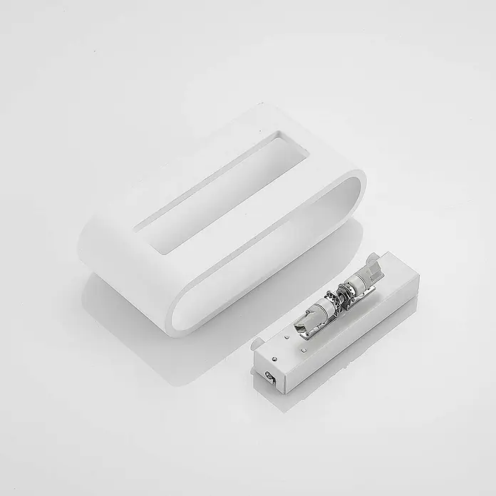 Lindby Wandleuchte Mavora - L x B x H: 7 x 25 x 12 cm, weiß / opal, G9 - Zwei Teile einer modernen weißen Wandleuchte: eine gebogene rechteckige Abdeckung und ein rechteckiger Sockel mit zwei Lampenfassungen.