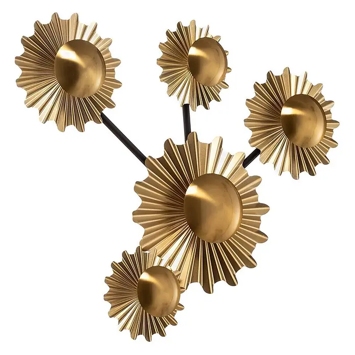 Lindby Wandleuchte Senmia - messing / gold, G9 - Goldenes, sonnenförmiges Wanddekor aus Metall mit Rüschenkanten und schwarzen Verbindungsstangen.