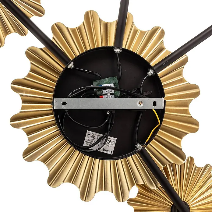 Lindby Wandleuchte Senmia - messing / gold, G9 - Rückseite einer gold-schwarzen Leuchte mit Verkabelung, Klemmen und Montageplatte.